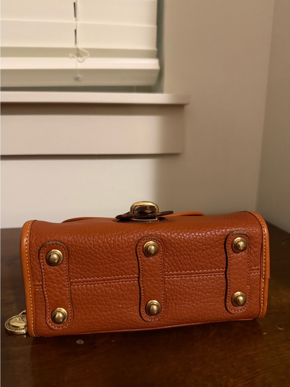 Vintage Dooney and Bourke Small Essex - Picture 5 of 10